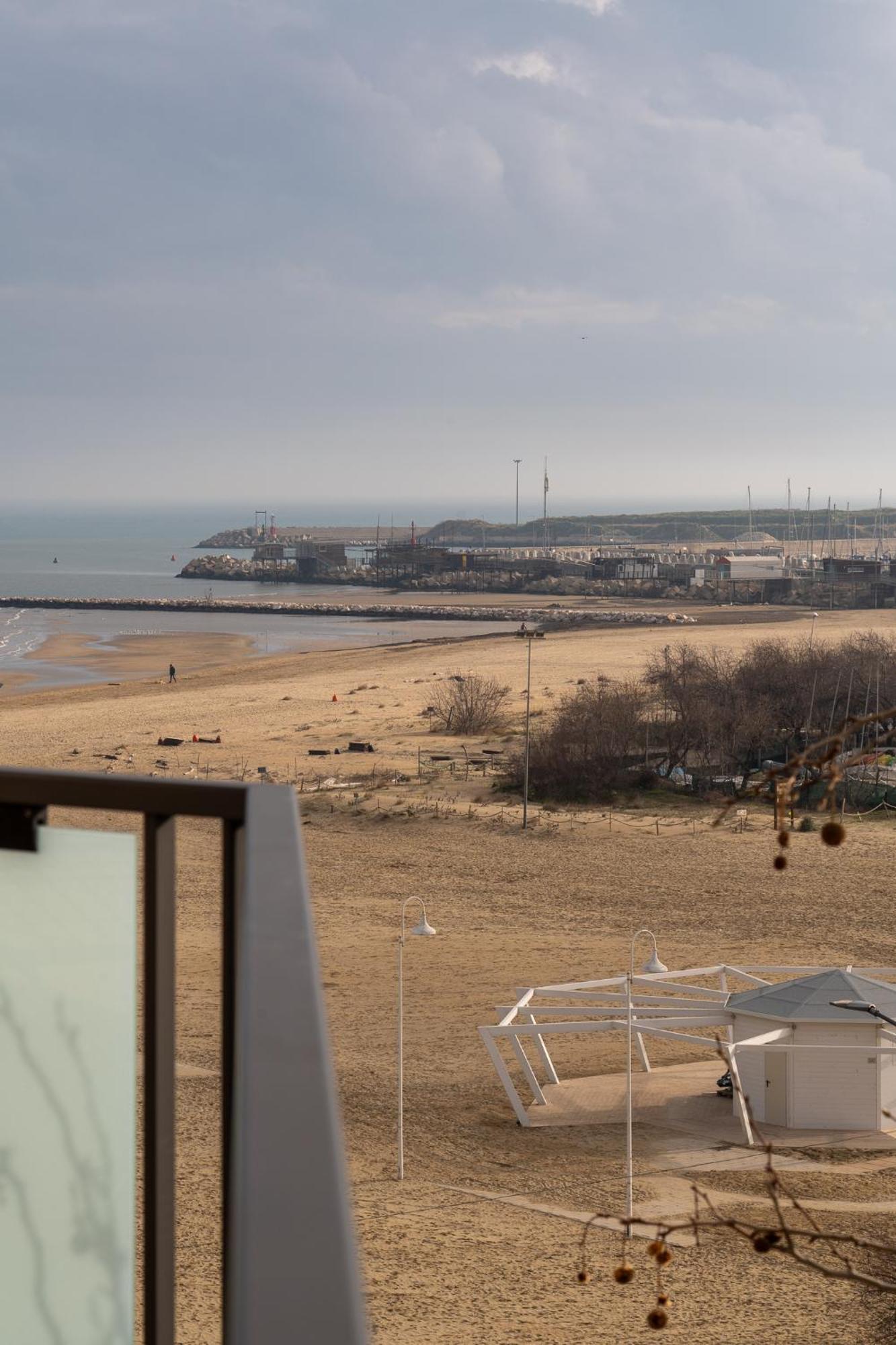 "Casa Incantevole" Fronte Mare Pescara - Appartamento Via Buozzi Exterior foto
